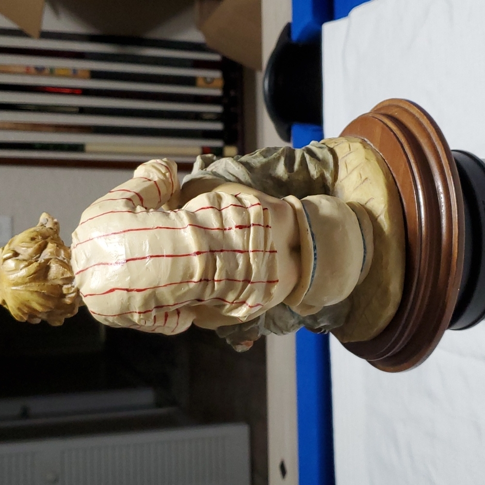 Figurine - Picture 3 of 7